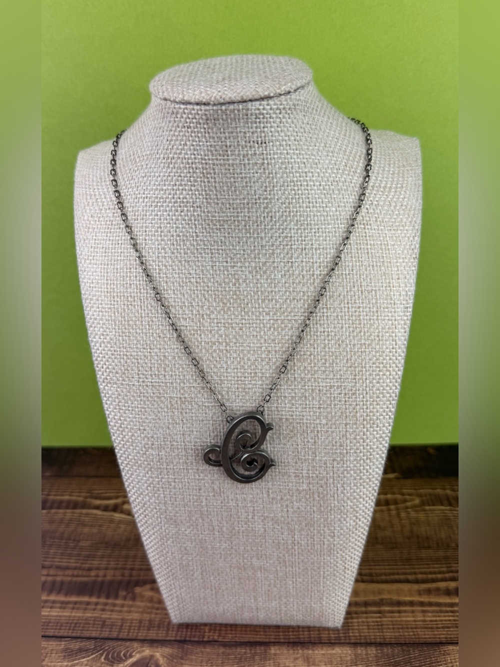 Jewel Kade JK by Thirty-One Monogram Letter C Pendant Necklace Aged Silver Tone